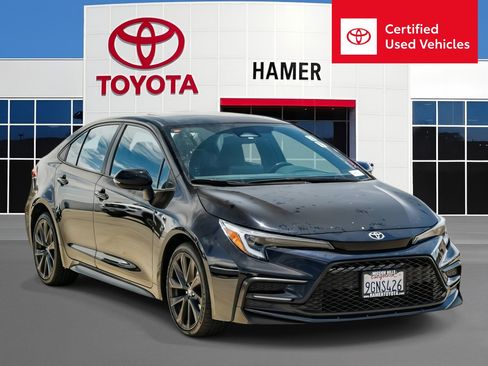 Certified 2023 Toyota Corolla SE w/ SE Premium Package FWD image 1