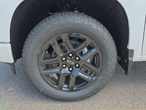 New 2026 Chevrolet Silverado 1500 RST w/ RST All Star Premium Package AWD/4WD image 9