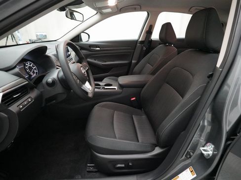 Certified 2025 Nissan Altima 2.5 SV image 7