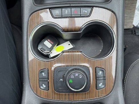 Used 2023 GMC Acadia SLE w/ Driver Convenience Package AWD/4WD image 24