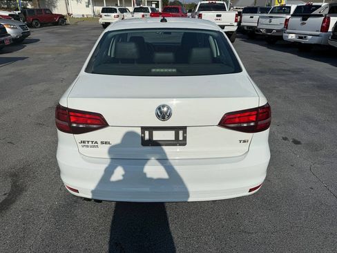 Used 2016 Volkswagen Jetta SEL FWD image 5