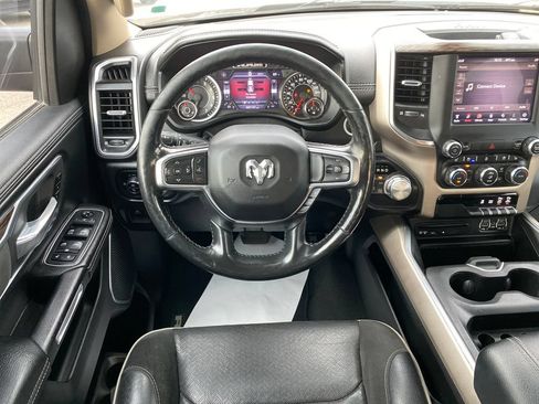 Used 2019 RAM 1500 Laramie AWD/4WD image 14