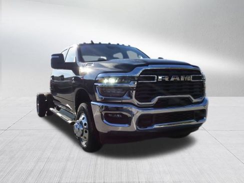 New 2026 RAM 3500 Tradesman w/ Chrome Appearance Group image 8
