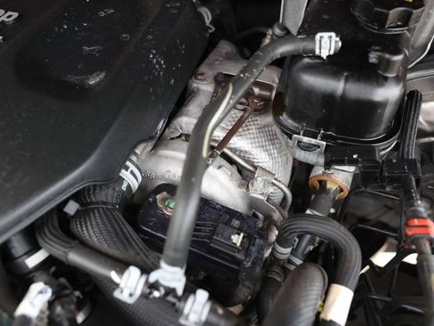 Used 2020 Jeep Wrangler Sport AWD/4WD image 34