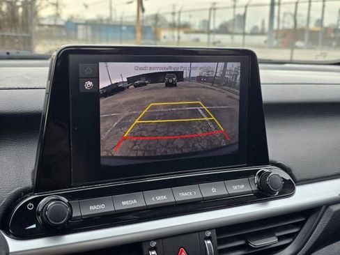 Used 2023 Kia Forte LXS w/ LXS Technology Package image 25