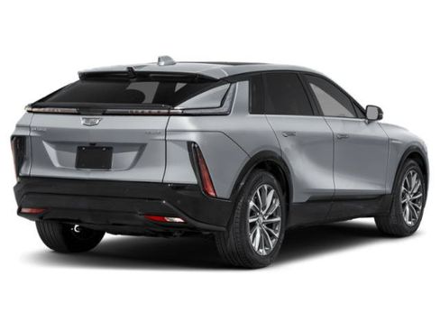 New 2027 Cadillac Lyriq Sport w/ LPO, Floor Liner Package AWD/4WD image 5