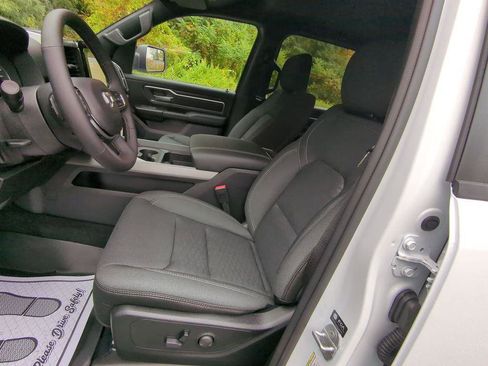 New 2026 RAM 1500 Big Horn AWD/4WD image 9