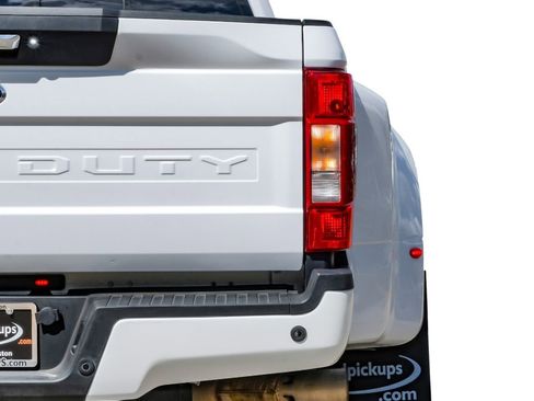 Used 2022 Ford F450 Lariat w/ Chrome Package image 53