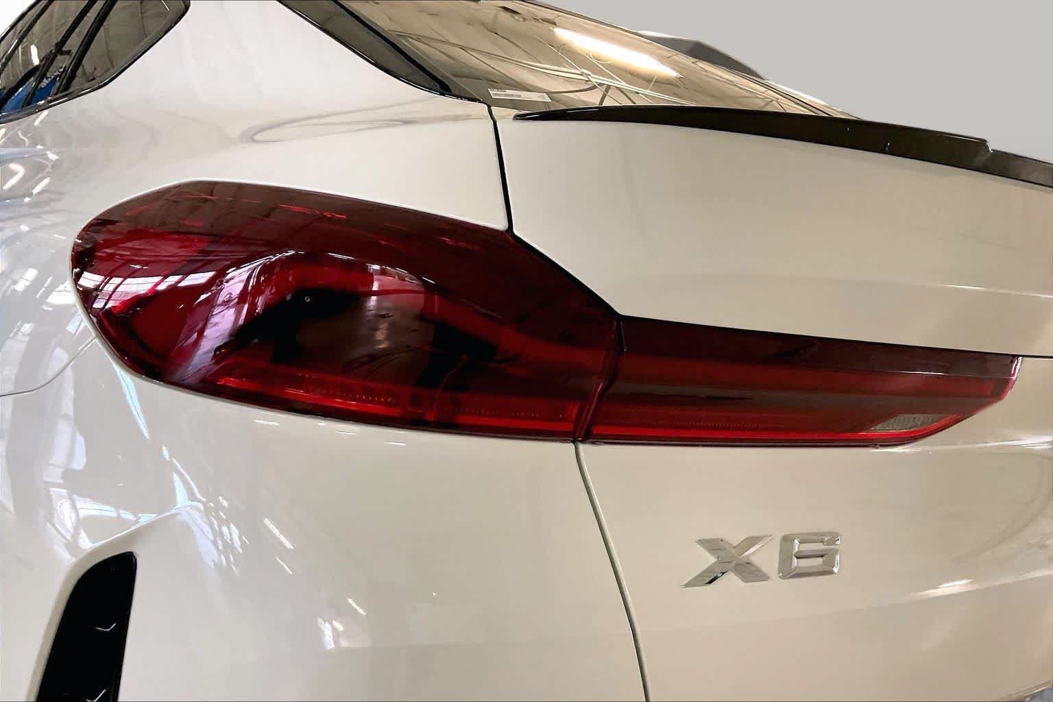 New 2027 BMW X6 xDrive40i w/ Climate Comfort Package AWD/4WD image 14