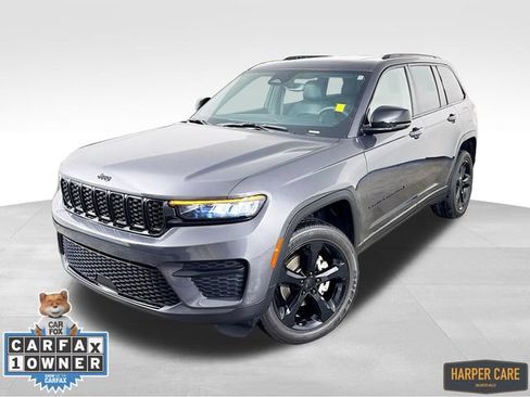 Used 2024 Jeep Grand Cherokee Altitude AWD/4WD image 1