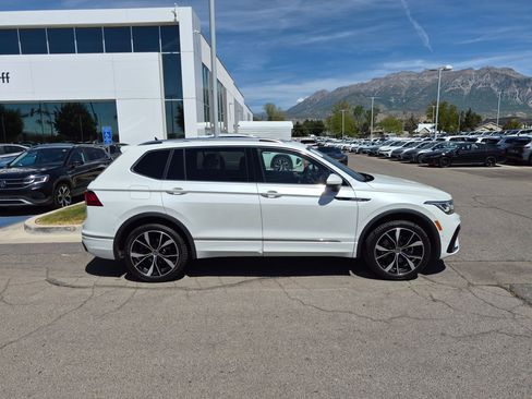 Used 2023 Volkswagen Tiguan SEL R-Line AWD/4WD image 2