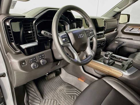 Certified 2025 Chevrolet Silverado 1500 LT Trail Boss w/ LT Trail Boss Premium Package AWD/4WD image 9