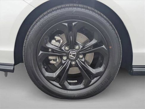 Used 2025 Honda Accord SE image 24