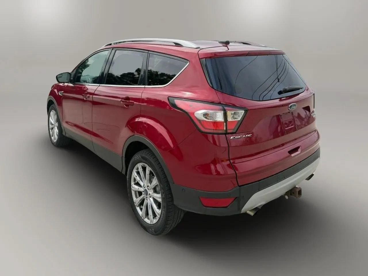 Used 2018 Ford Escape Titanium AWD/4WD image 5