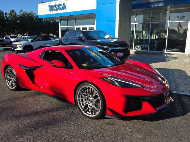 Used 2026 Chevrolet Corvette Z06 w/ Z07 Performance Package RWD image 9