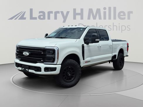 Used 2026 Ford F250 Platinum AWD/4WD image 1