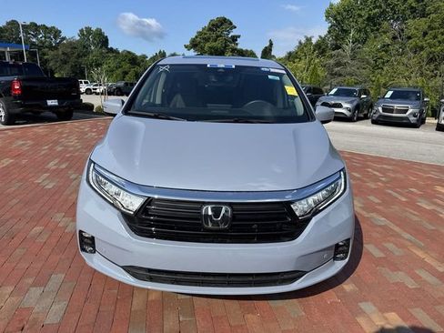 Used 2024 Honda Odyssey Elite image 25