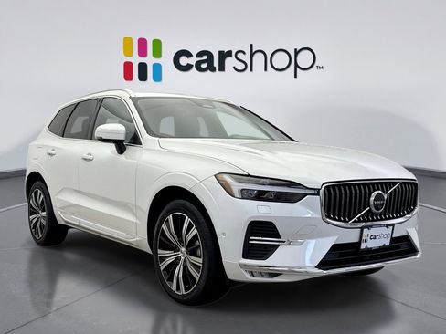 Used 2023 Volvo XC60 B5 Plus image 7