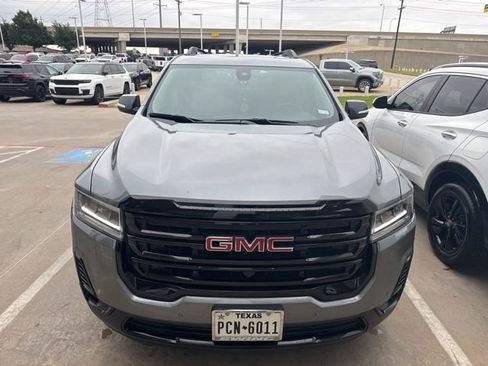 Used 2021 GMC Acadia SLT w/ Elevation Edition FWD image 3