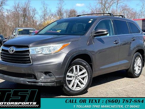 Used 2016 Toyota Highlander LE image 2