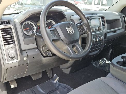 Used 2014 RAM 1500 Express RWD image 19