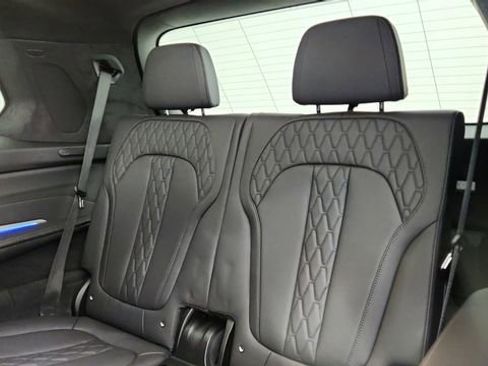 Used 2023 BMW X7 M60i w/ Executive Package image 31