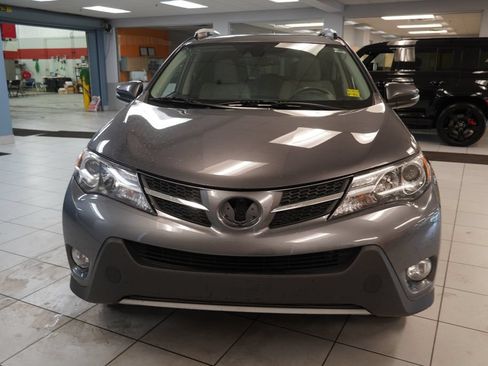 Used 2014 Toyota RAV4 Limited w/ Technology Package AWD/4WD image 14