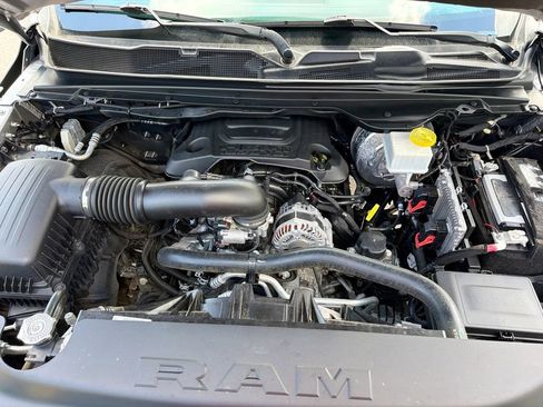 Used 2022 RAM 1500 Laramie AWD/4WD image 34