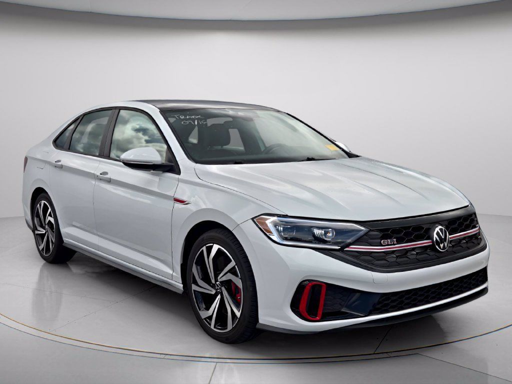 Used 2023 Volkswagen Jetta GLI Autobahn FWD image 4