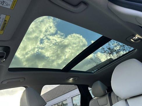 New 2025 Hyundai Tucson Limited image 57