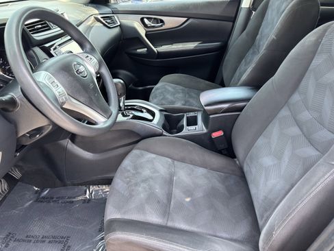 Used 2015 Nissan Rogue SV w/ SV Premium Package FWD image 17