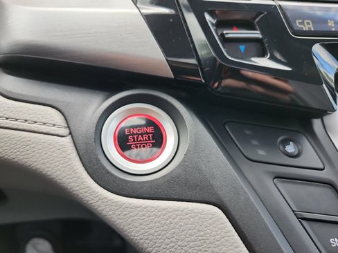 Used 2018 Honda Odyssey EX-L image 22