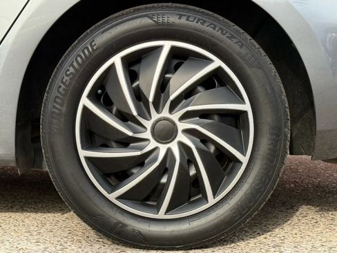 Used 2017 Volkswagen Jetta S image 27