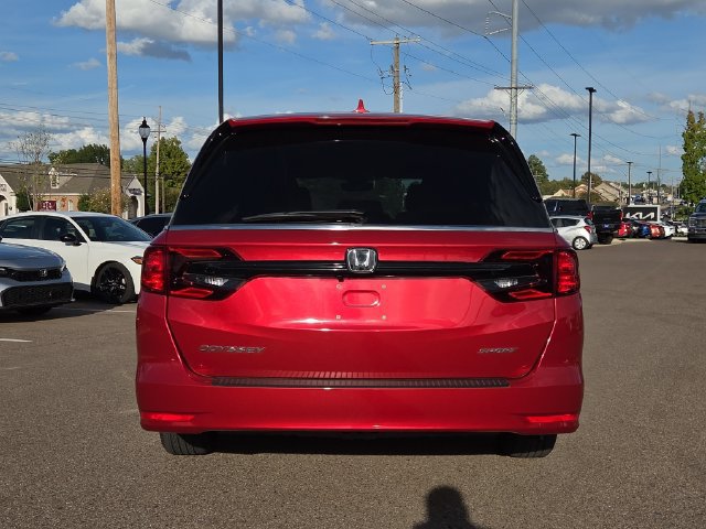 Used 2024 Honda Odyssey Sport image 4