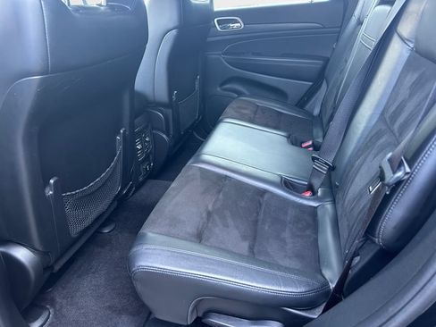 Certified 2022 Jeep Grand Cherokee Laredo X AWD/4WD image 14