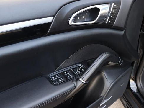 Used 2017 Porsche Cayenne GTS image 38