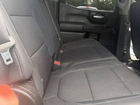 Used 2020 Chevrolet Silverado 1500 Custom Trail Boss w/ Custom Convenience Package AWD/4WD image 12