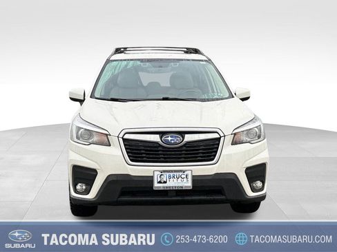 Used 2020 Subaru Forester Premium image 9