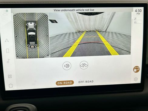 Used 2025 Land Rover Defender 110 S image 15