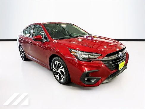 Used 2025 Subaru Legacy Premium image 3