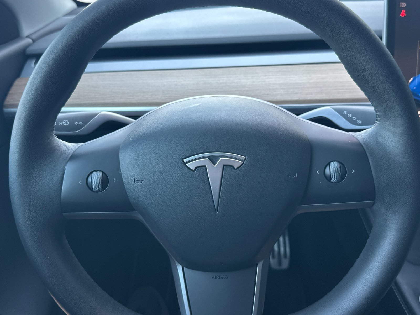 Used 2022 Tesla Model Y Long Range AWD/4WD image 23
