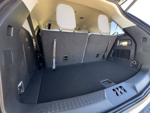 New 2026 Ford Explorer Active w/ Active Comfort Package image 29