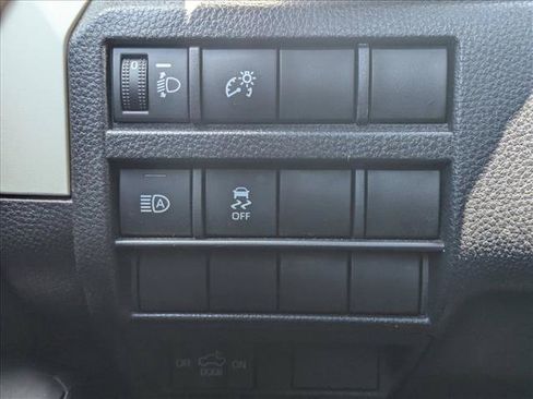Used 2024 Toyota Tacoma TRD Off-Road AWD/4WD image 20
