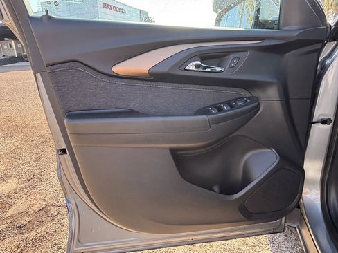 Used 2023 Chevrolet TrailBlazer ACTIV w/ Convenience Package image 10