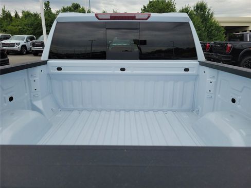 New 2026 GMC Sierra 1500 SLT w/ SLT Premium Package AWD/4WD image 9