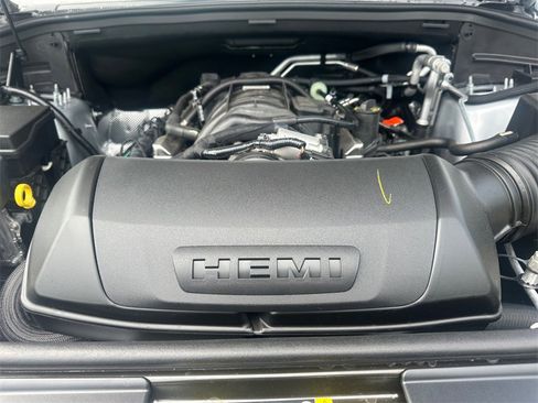 New 2025 Dodge Durango R/T w/ Blacktop Package image 28