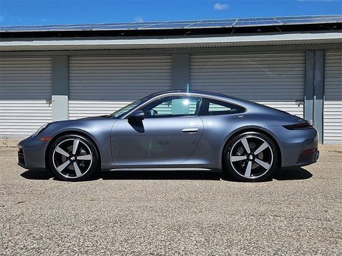 Certified 2025 Porsche 911 Carrera image 2