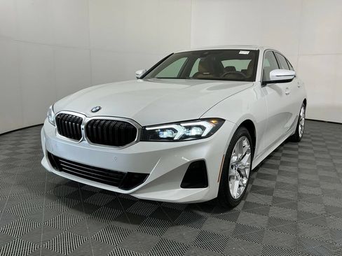 Used 2025 BMW 330i Sedan w/ Premium Package RWD image 2