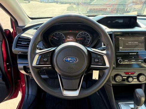 Used 2018 Subaru Impreza 2.0i image 12