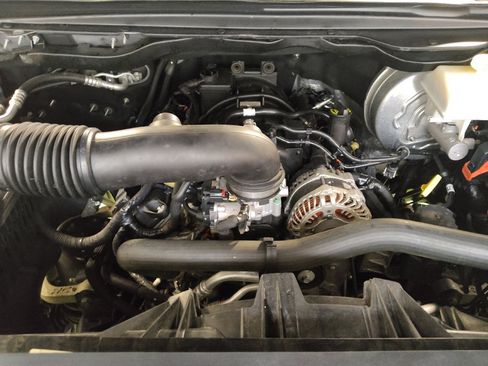 Used 2019 RAM 1500 Laramie image 30